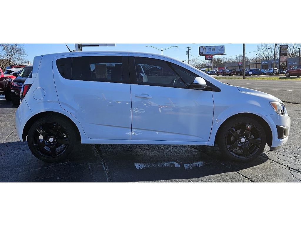 2013 Chevrolet Sonic LS
