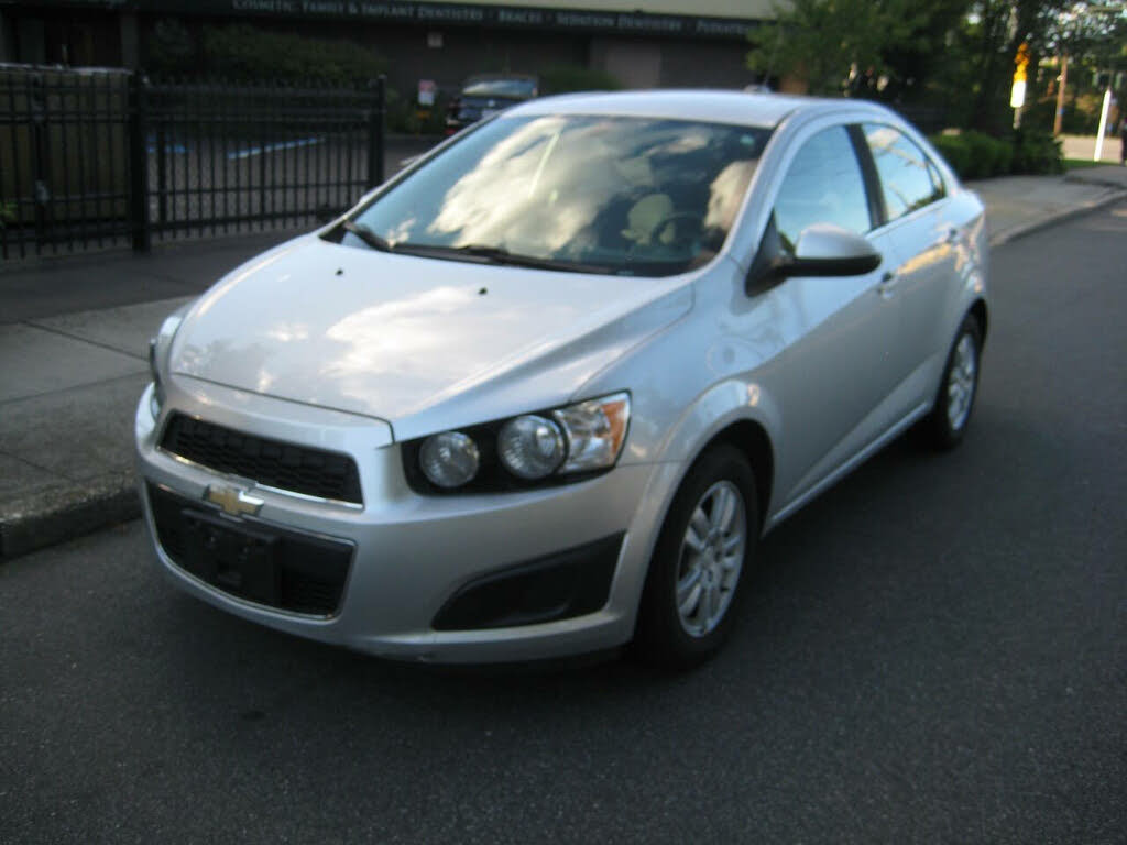 2016 Chevrolet Sonic LT
