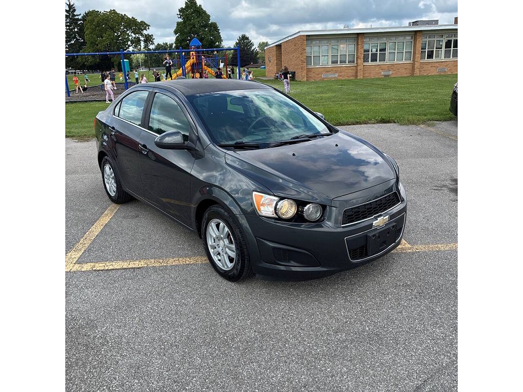 2016 Chevrolet Sonic LT