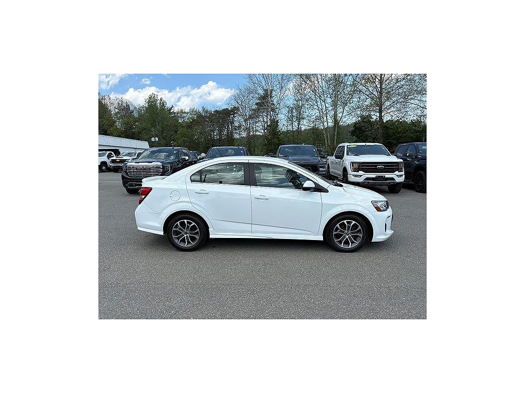 2020 Chevrolet Sonic LT