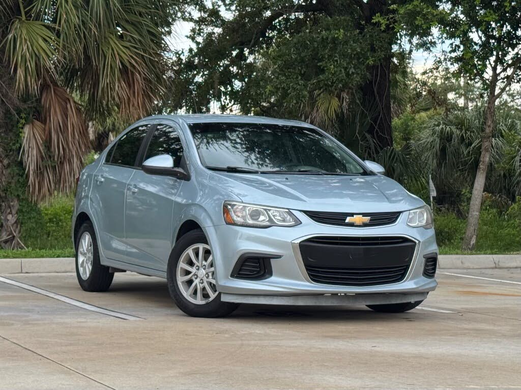 2017 Chevrolet Sonic LT