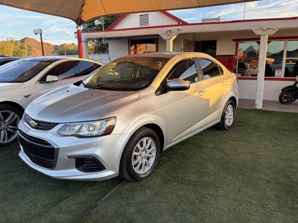 2017 Chevrolet Sonic LT