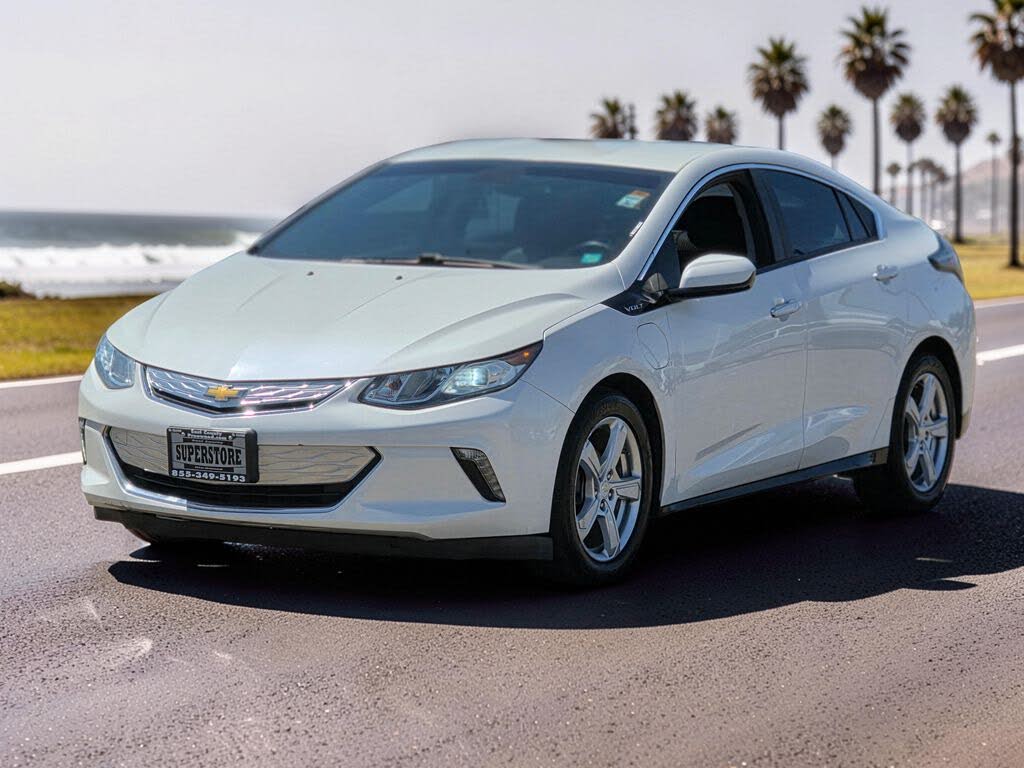 2017 Chevrolet Volt photo 3
