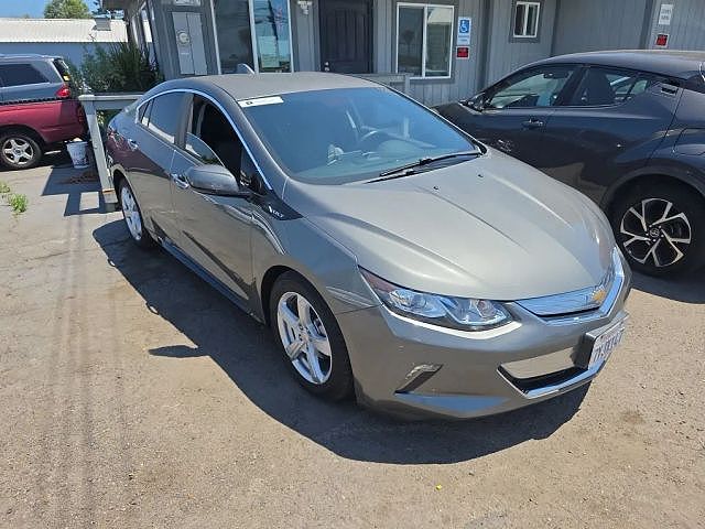 2017 Chevrolet Volt photo 3