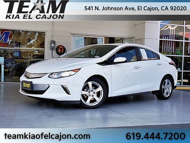 2017 Chevrolet Volt photo 3