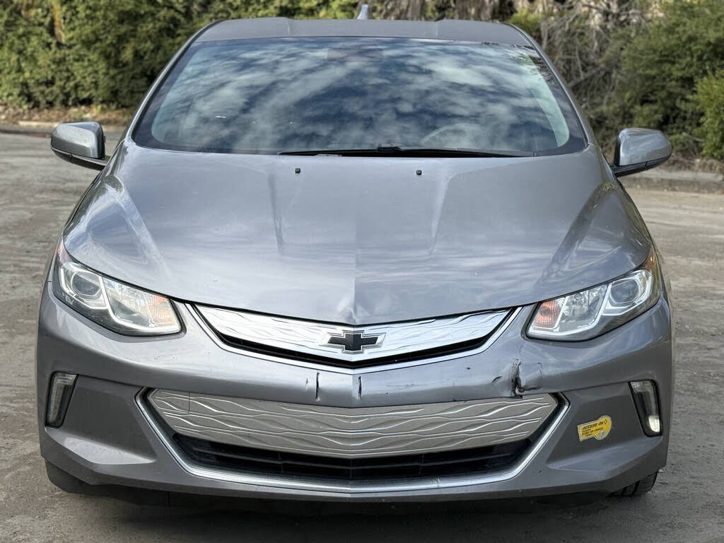 2018 Chevrolet Volt photo 3