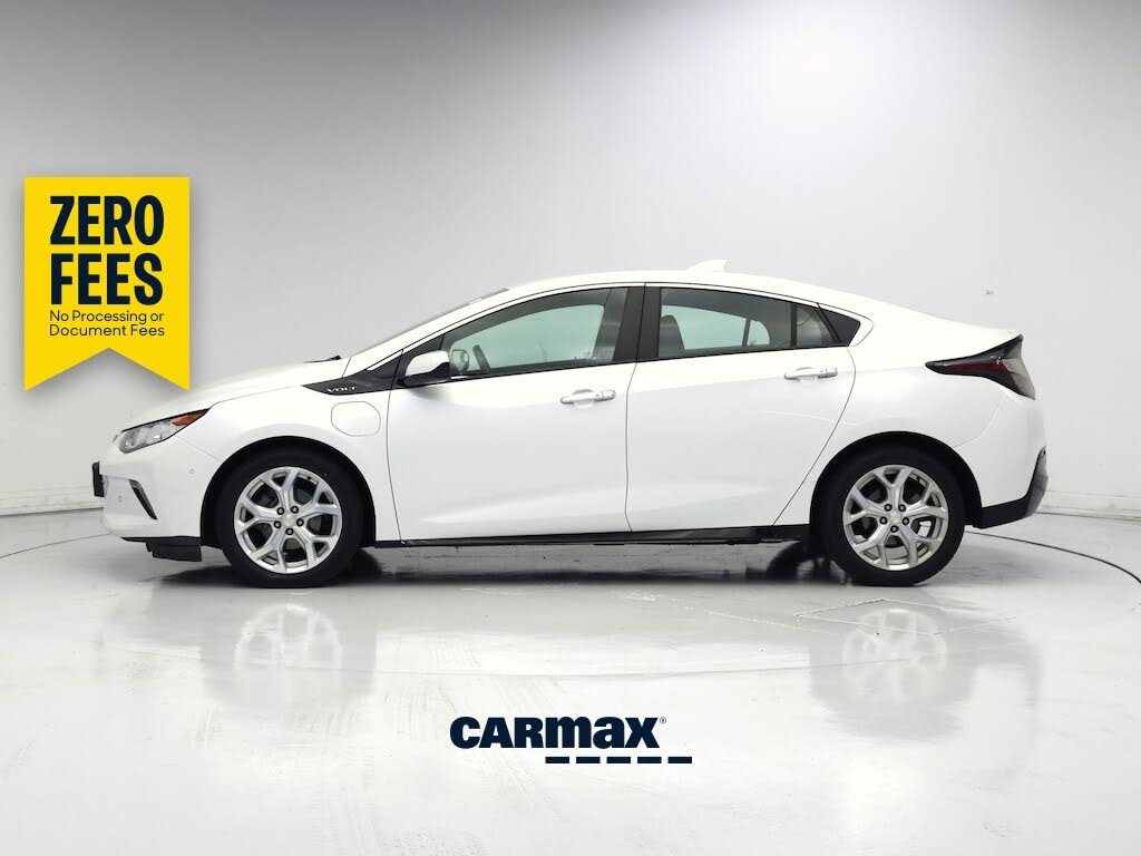 2017 Chevrolet Volt photo 3