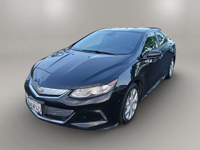 2017 Chevrolet Volt photo 2