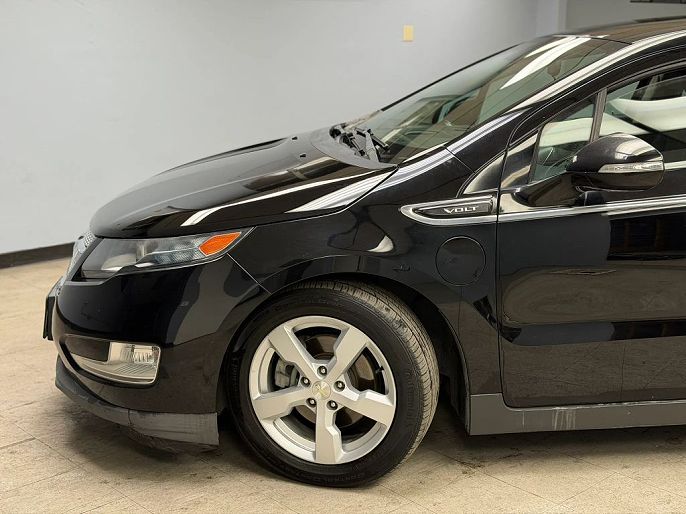 2014 Chevrolet Volt photo 3