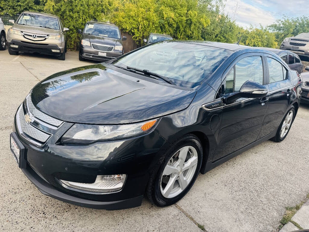 2014 Chevrolet Volt photo 1