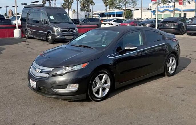 2014 Chevrolet Volt photo 3