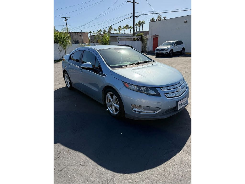 2014 Chevrolet Volt photo 1