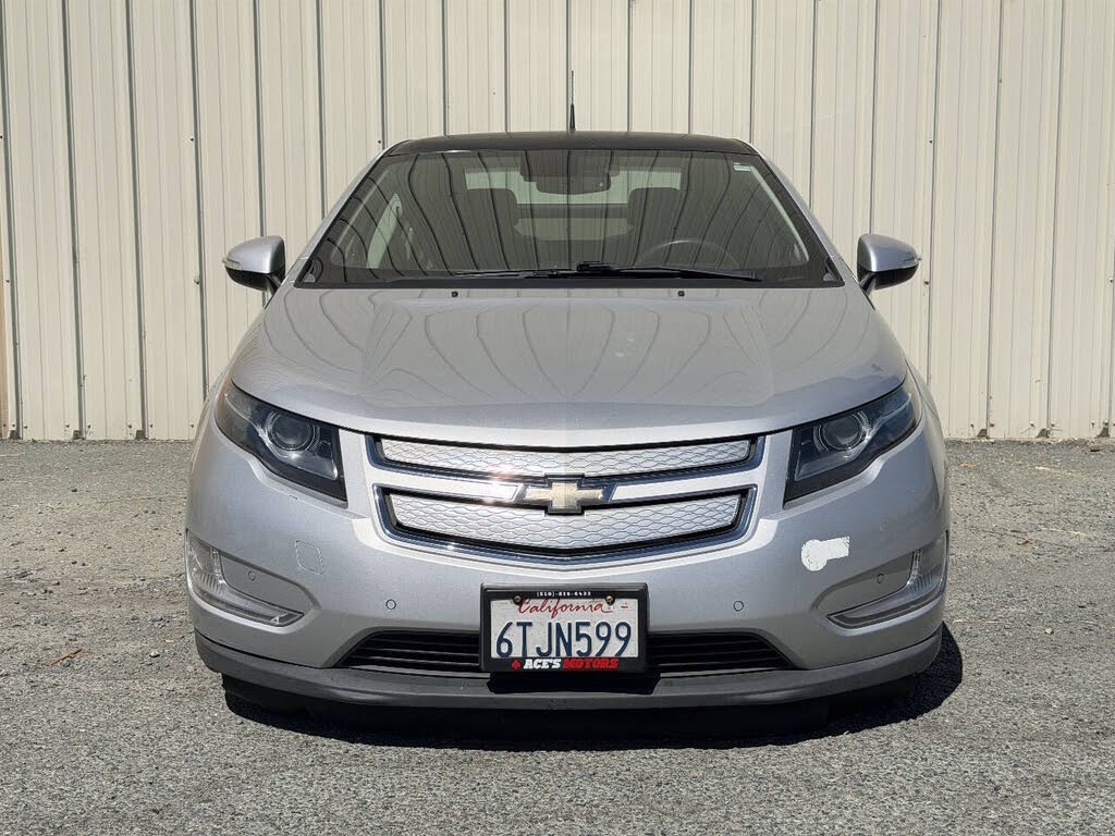 2012 Chevrolet Volt photo 2
