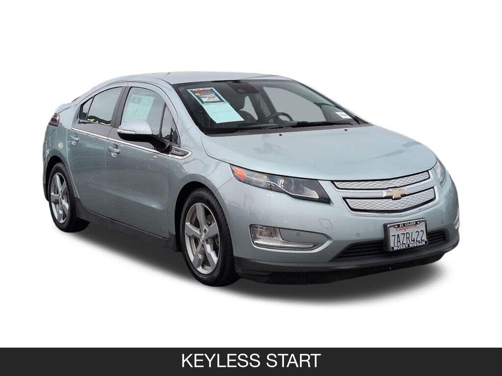 2013 Chevrolet Volt photo 2