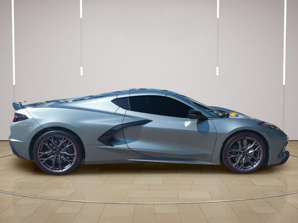 2024 Chevrolet Corvette Stingray 2LT