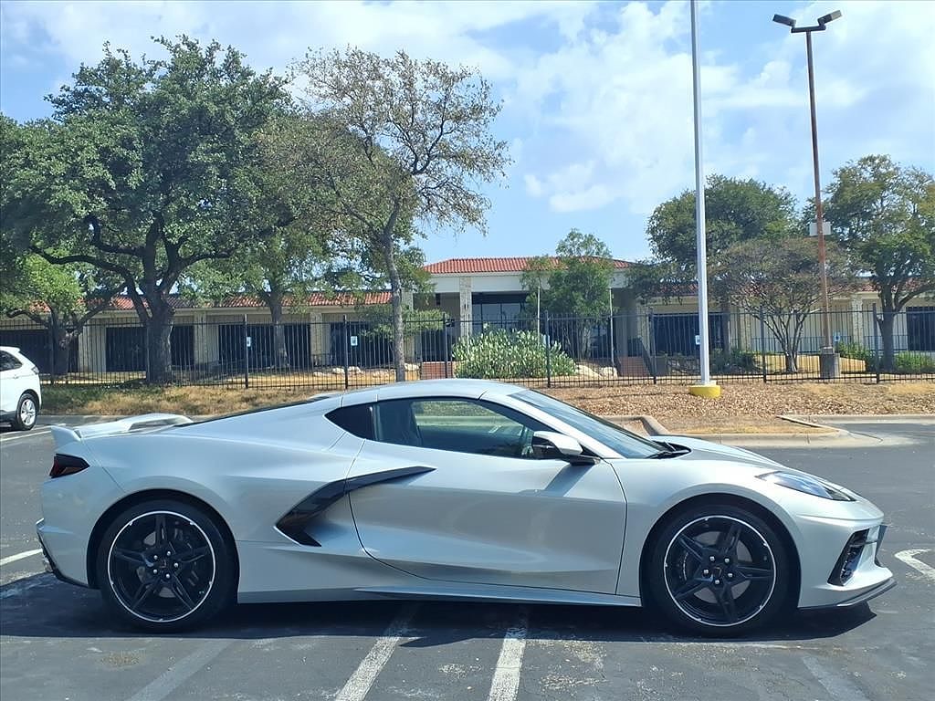 2021 Chevrolet Corvette Stingray 2LT