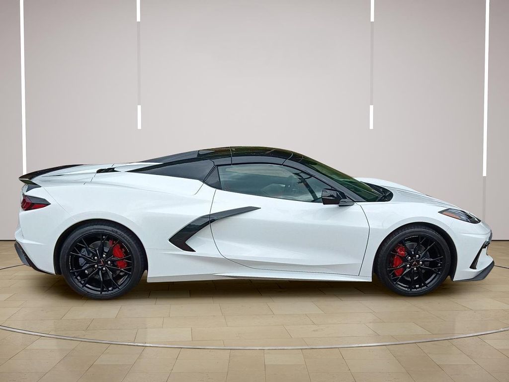 2025 Chevrolet Corvette Stingray 2LT
