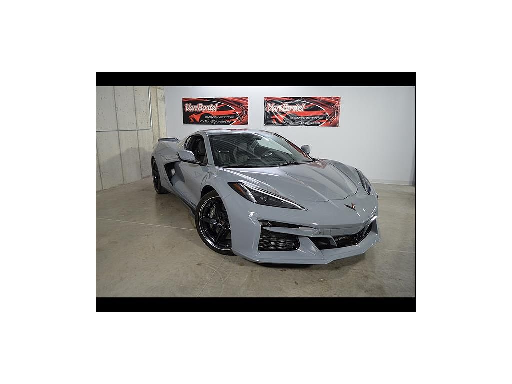 2025 Chevrolet Corvette E-Ray