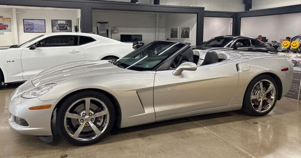 2008 Chevrolet Corvette Indy 500 Pace Car Replica