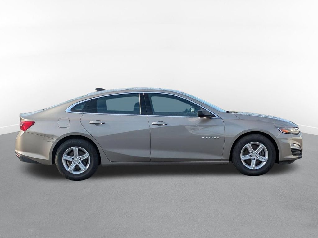 2022 Chevrolet Malibu LS