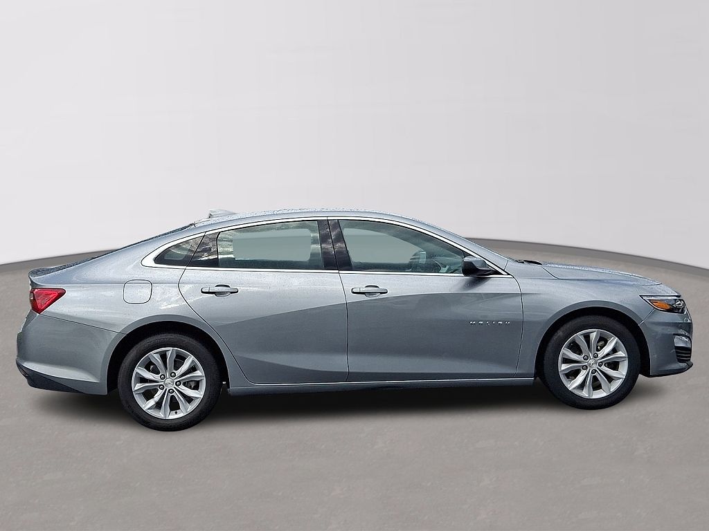 2025 Chevrolet Malibu LT