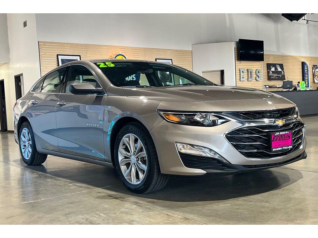 2025 Chevrolet Malibu LT