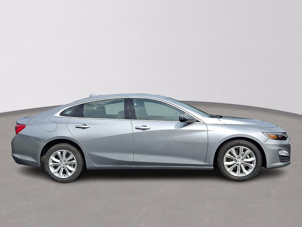 2025 Chevrolet Malibu LT