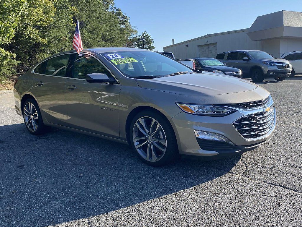 2024 Chevrolet Malibu 2LT