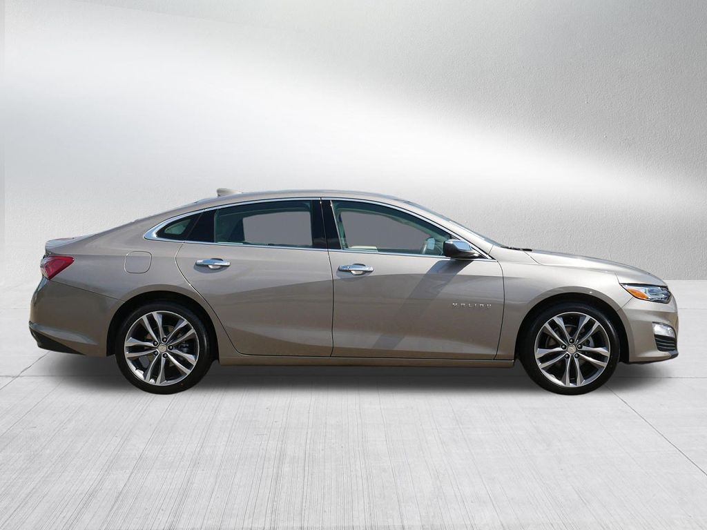 2024 Chevrolet Malibu 2LT