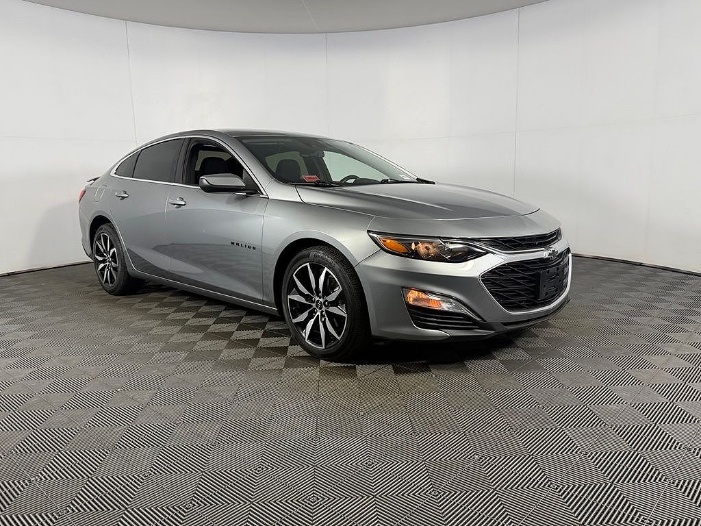 2025 Chevrolet Malibu RS