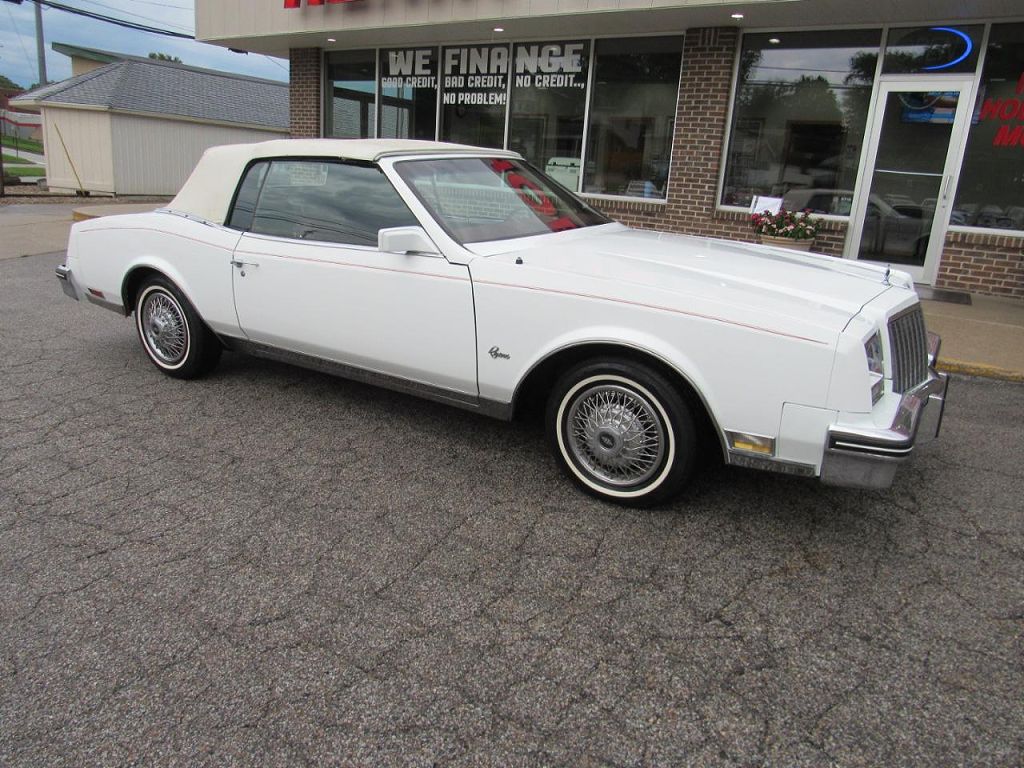 1983 Buick Riviera Unspecified