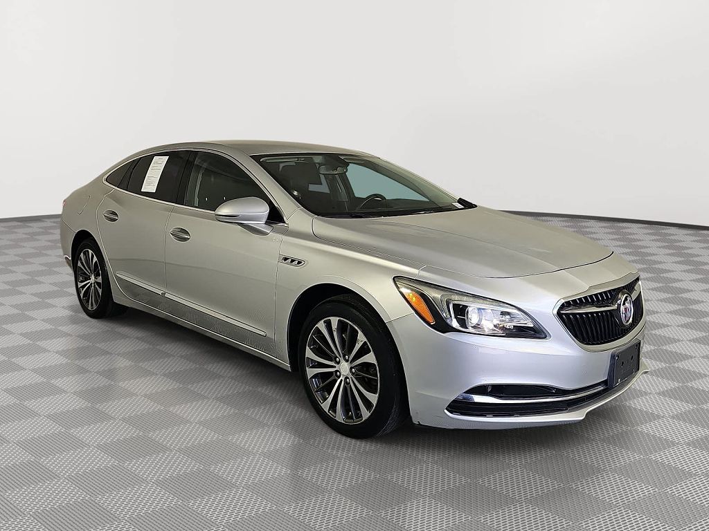 2017 Buick LaCrosse Essence