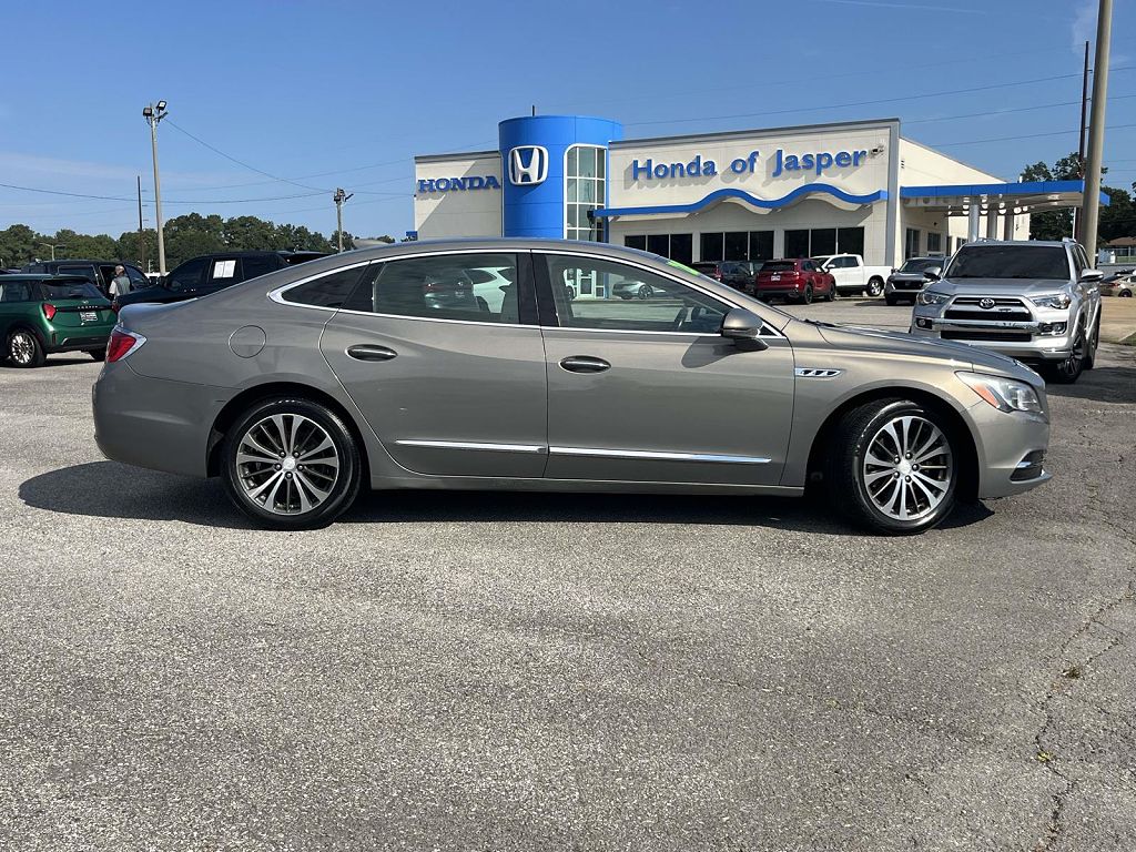 2017 Buick LaCrosse Essence