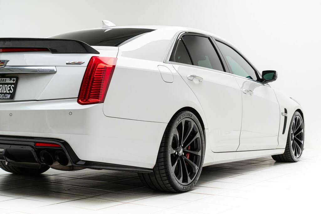 2017 Cadillac CTS-V - 13