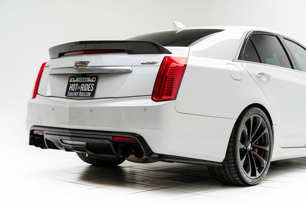 2017 Cadillac CTS-V - 14