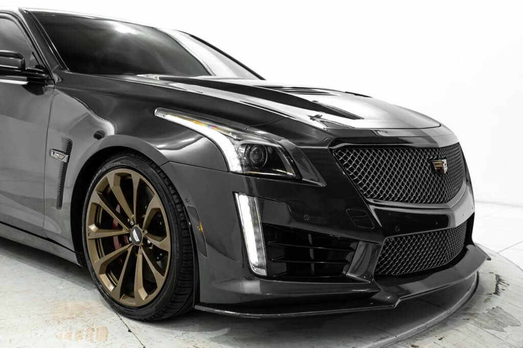 2018 Cadillac CTS-V - 16