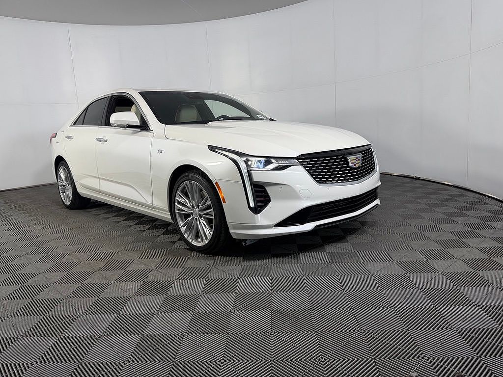 2025 Cadillac CT4 Premium Luxury