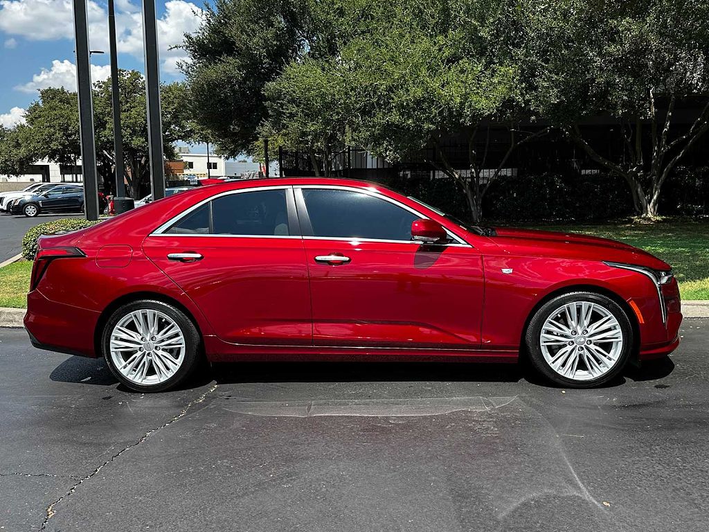 2023 Cadillac CT4 Premium Luxury