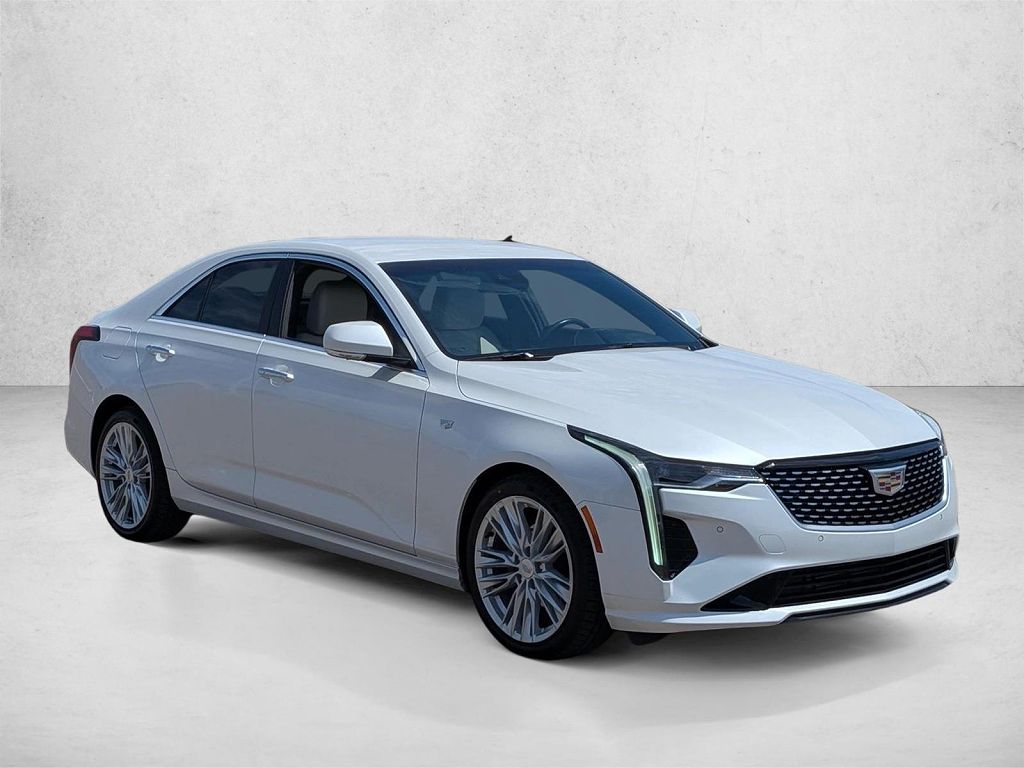2022 Cadillac CT4 Premium Luxury