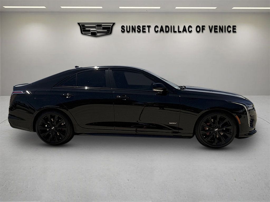 2023 Cadillac CT4 V