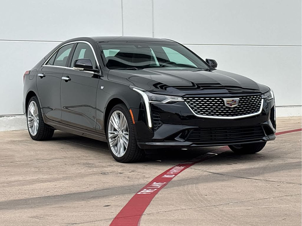 2025 Cadillac CT4 Premium Luxury