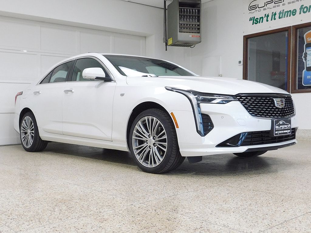 2022 Cadillac CT4 Premium Luxury