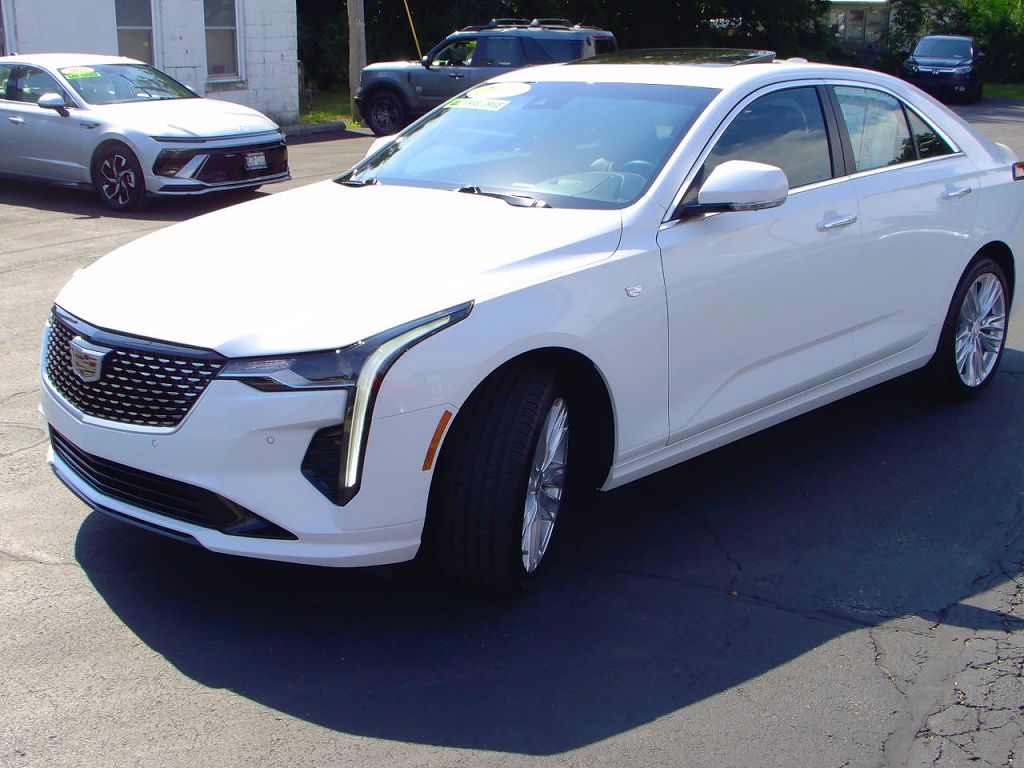 2025 Cadillac CT4 Premium Luxury