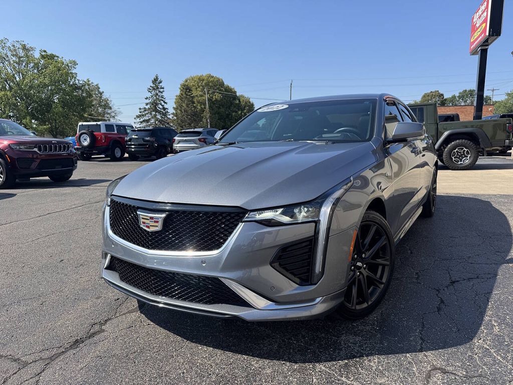 2022 Cadillac CT4 Sport