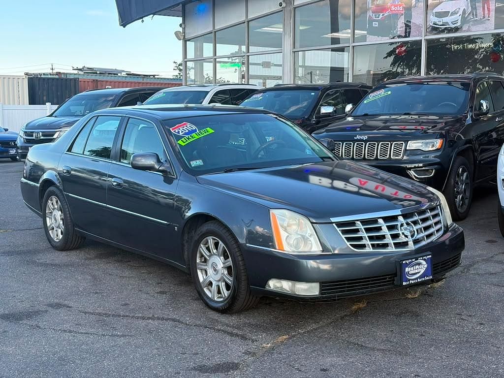 2010 Cadillac DTS 4dr Sdn w/1SA