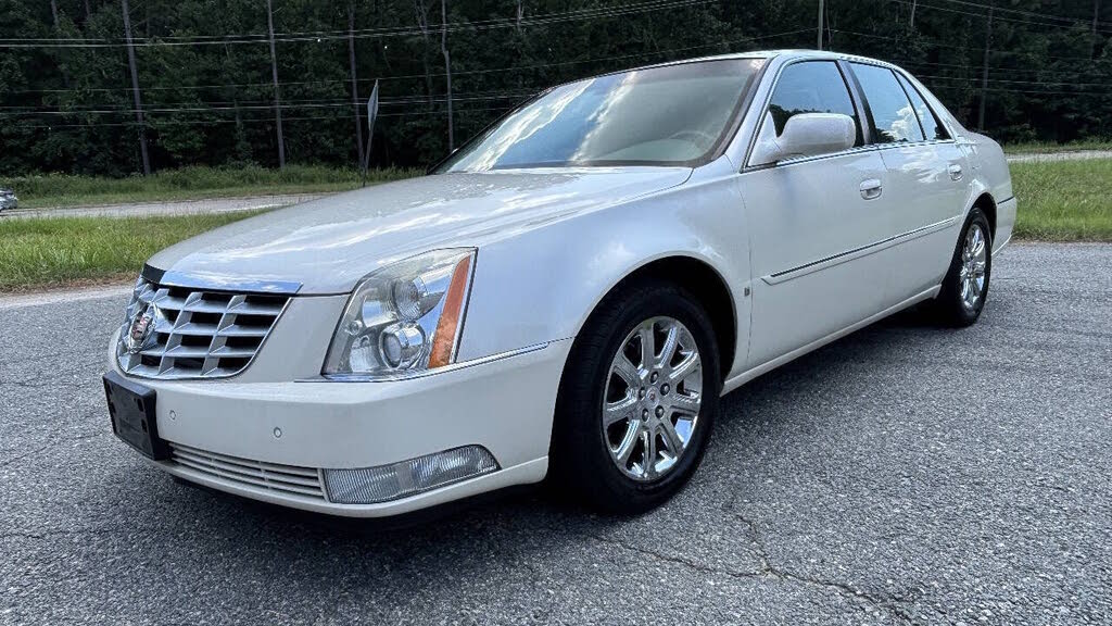 2009 Cadillac DTS Luxury 5-Passenger