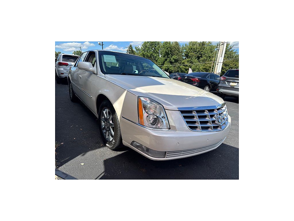 2011 Cadillac DTS Luxury