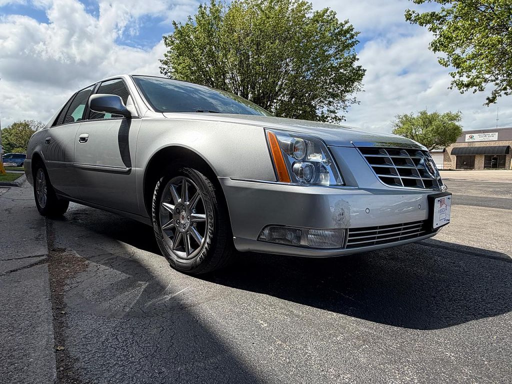 2010 Cadillac DTS Luxury