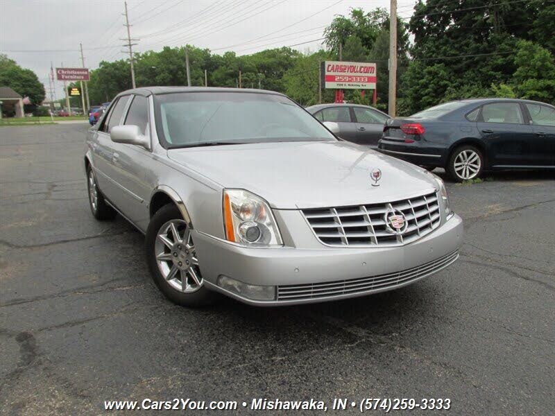 2010 Cadillac DTS Luxury