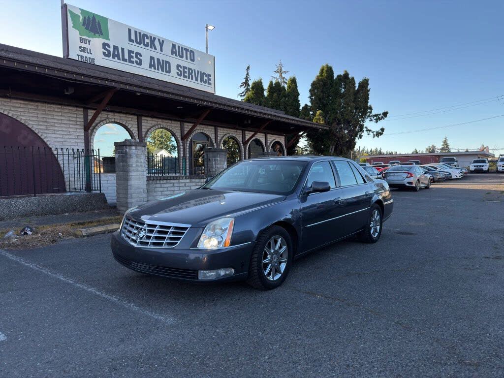 2010 Cadillac DTS Luxury